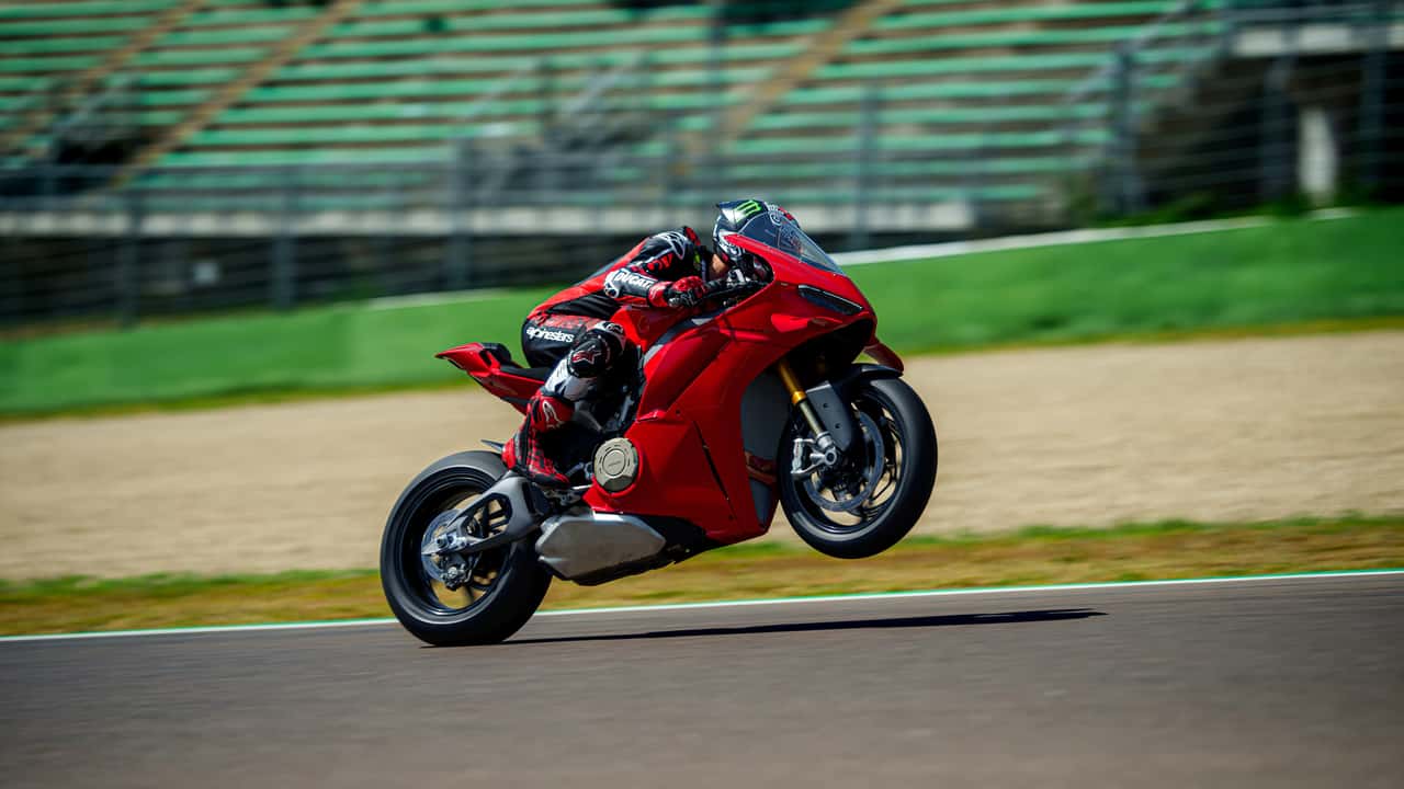 Yamaha R1